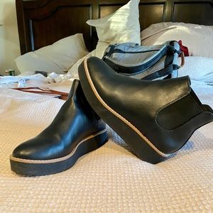 Black Platform Booties | Boots | Chic